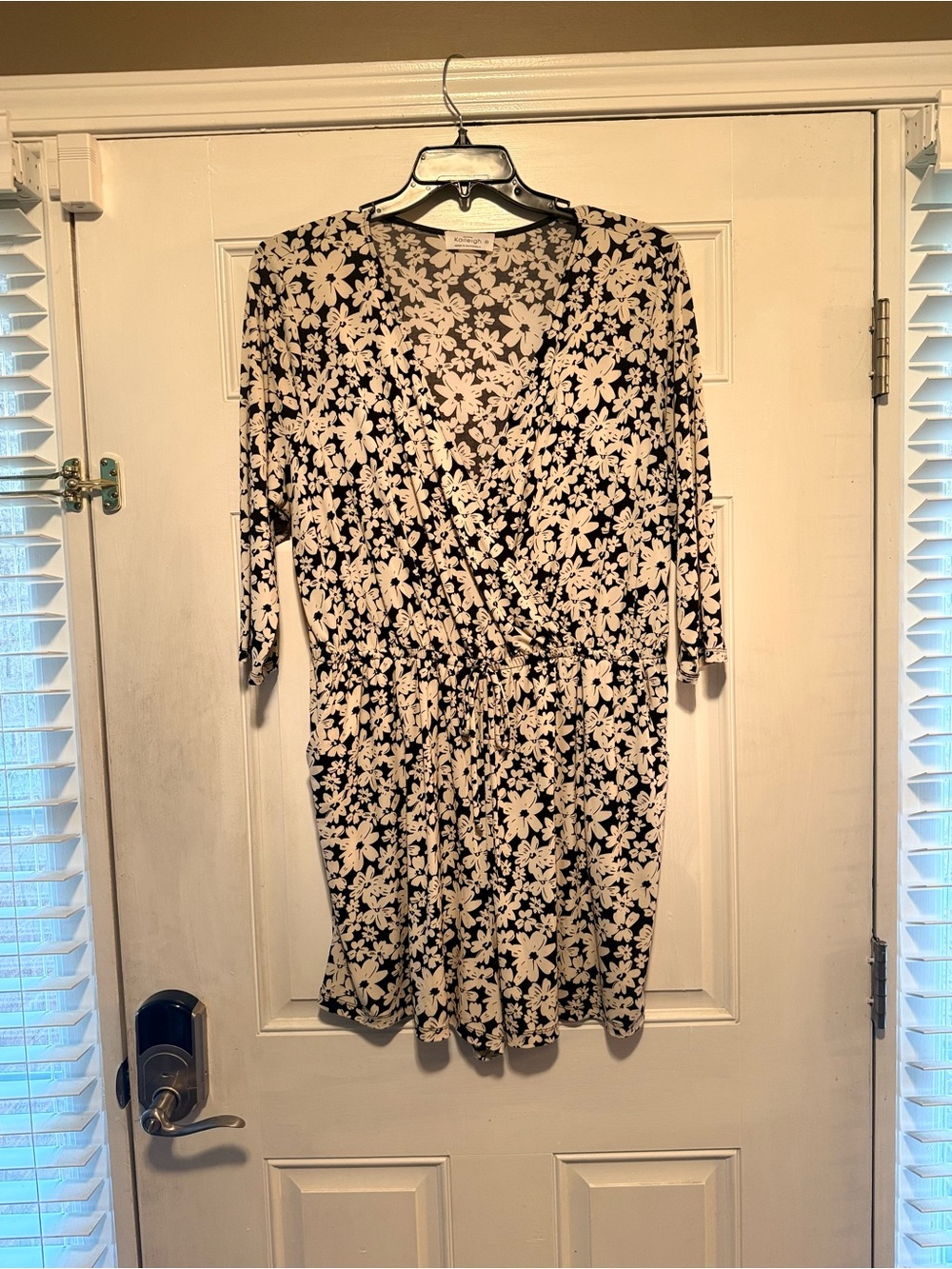 Kaileigh Black and White Floral Long Sleeve Wrap Dress